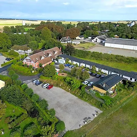 Hotel Gjerrild 3*